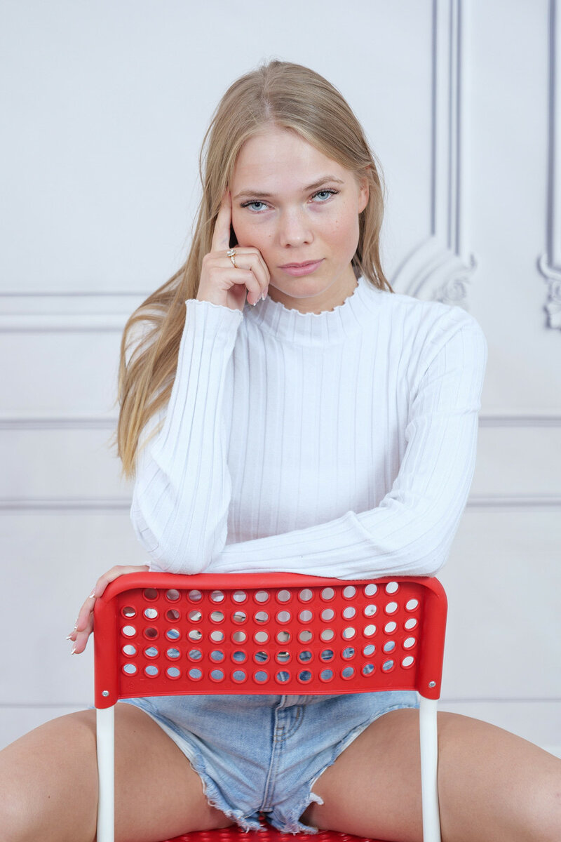 Оксана, 24 года, 1 размер груди